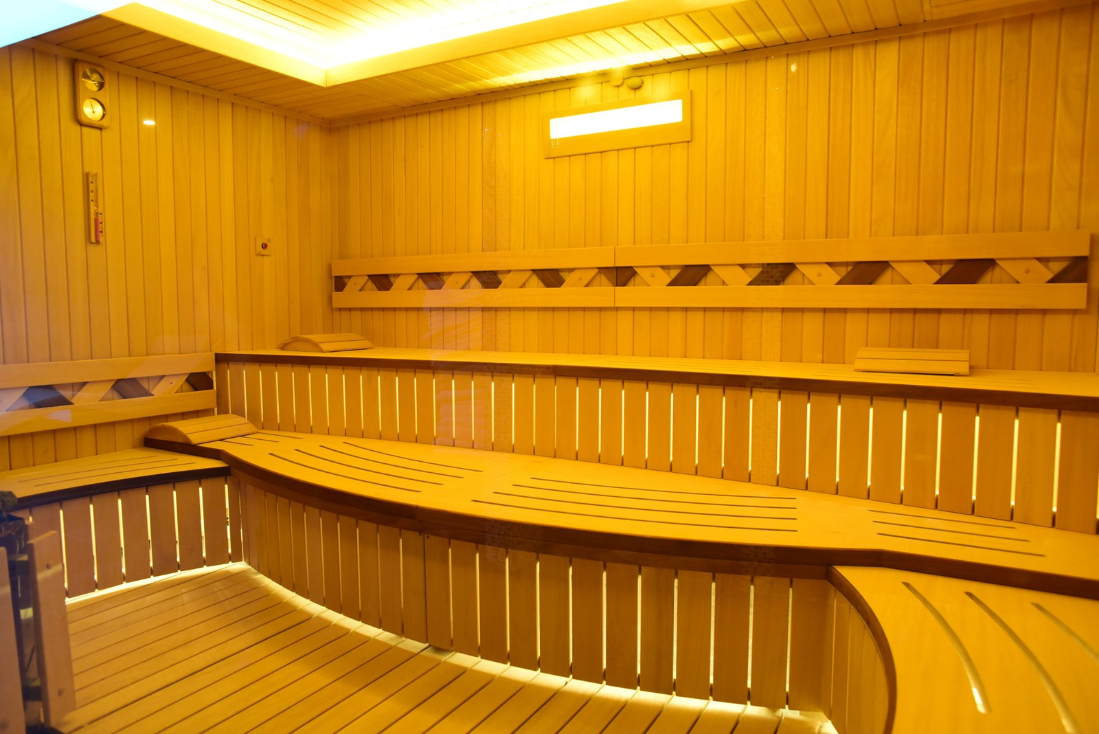 Salus Spa sauna